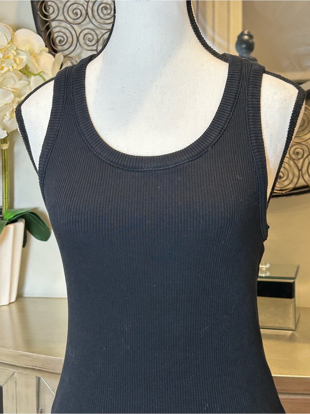Agolde Black Ribbed Tank Top - Picture 5 of 9